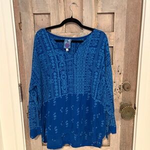 Johnny was royal blue heavily embroidered front and back size XL long sleeve top